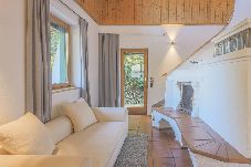Ferienwohnung in Fieberbrunn - Chalet Lindau: App. Henne (by One-Villas) 